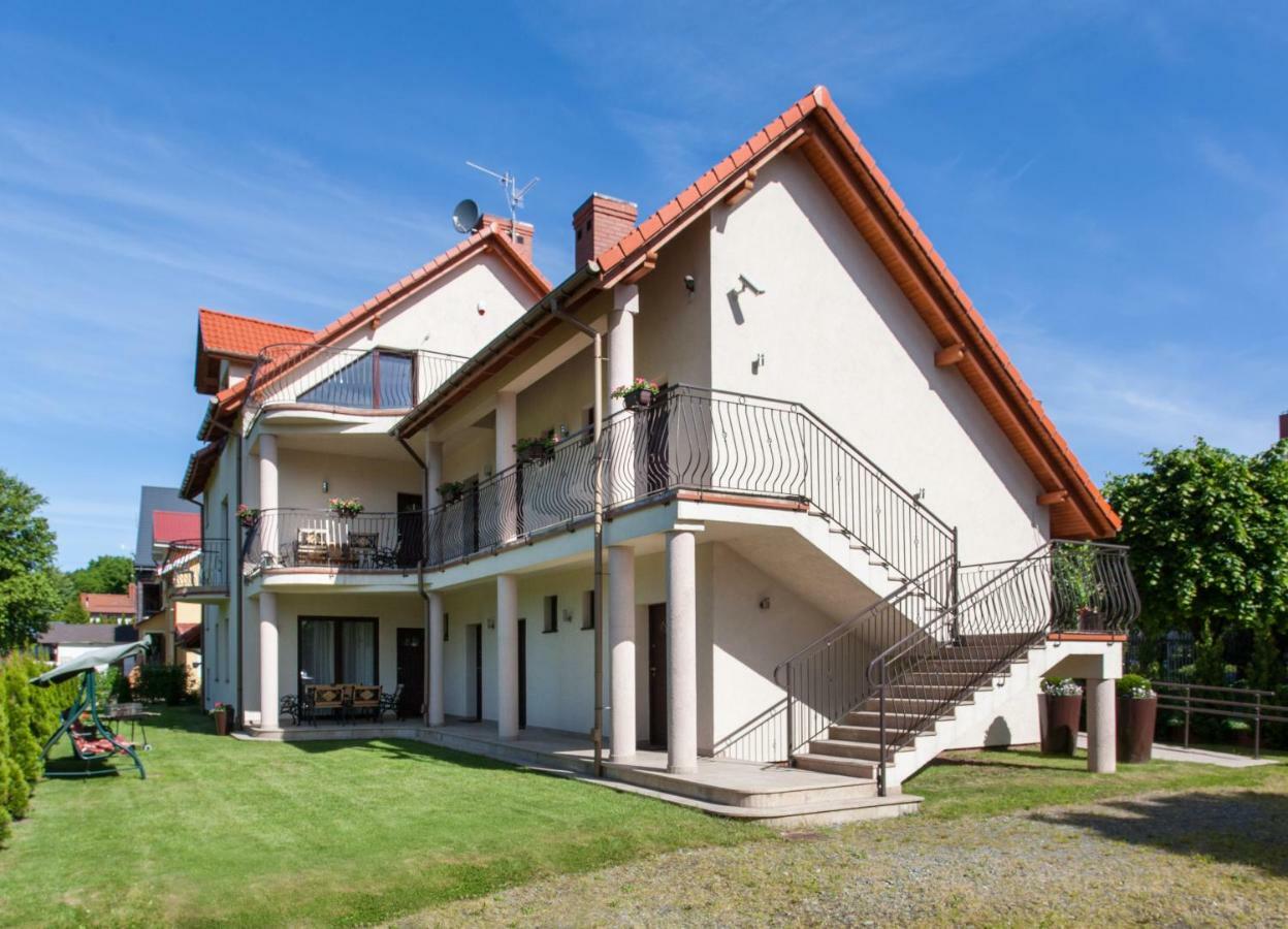 Na Bialej Appartement Rewal Buitenkant foto
